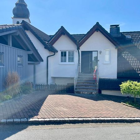 Moderne Ferienwohnung Mit Sonnenbalkon In Fretter Finnentrop Dış mekan fotoğraf